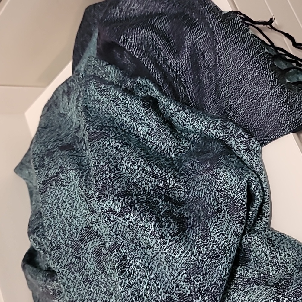 INS Scarf - Picture 7 of 8